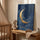Tableau enfant lune dorée et étoiles sur ciel bleu nuit pour décoration murale chambre bébé féerique