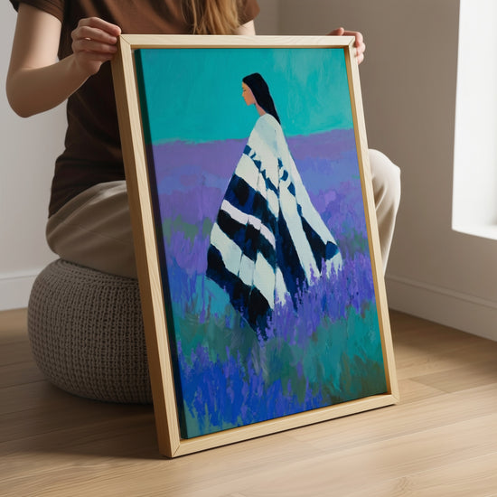 Ethno-Leinwandbild mit blau-weißem Poncho in modernem Wohnzimmer, Holzrahmen