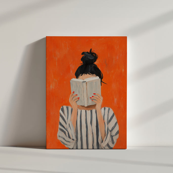 Tableau moderne femme lisant fond orange vif posé au sol ambiance minimaliste épurée décoration entrée