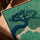 Tableau japonais pin centenaire spirales vertes bleu marine estampe zen pour salon moderne