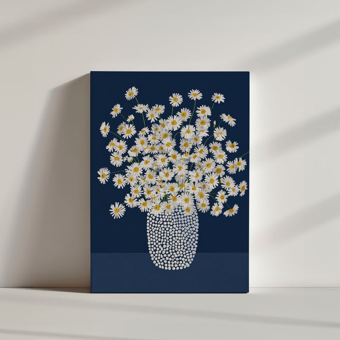 Tableau fleurs marguerites blanches vase pointilliste fond bleu marine ambiance minimaliste épurée