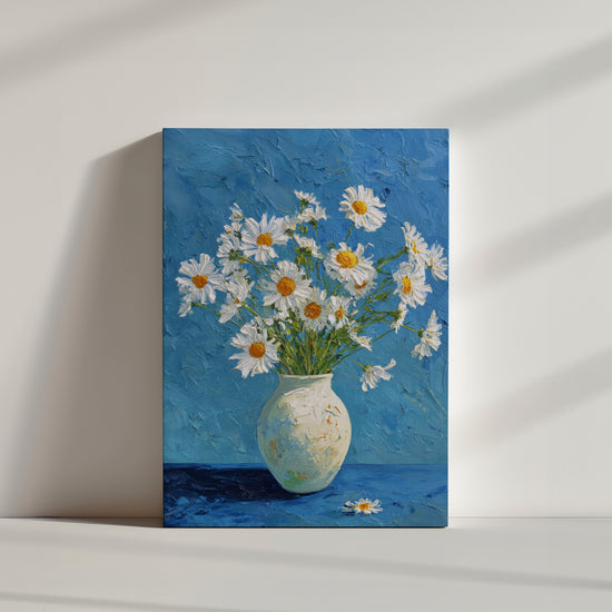 Bouquet de marguerites dans un vase, style impressionniste sur fond bleu apaisant