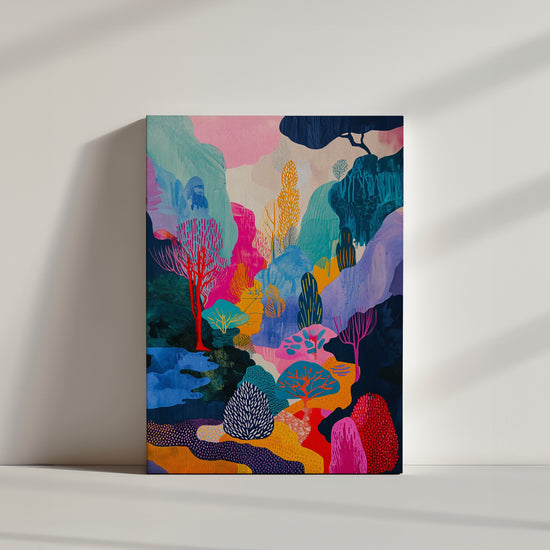 ableau montrant un paysage abstrait avec des arbres et des collines en couleurs éclatantes comme le rose, le bleu, le jaune et le rouge, créant une ambiance dynamique et imaginative.