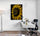 Le Tableau décoratif ajoute une touche florale à un bureau design