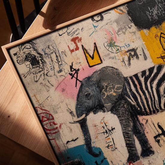 Tableau street art éléphant rayures zèbre couronne jaune graffiti multicolore déco salon moderne cadre chêne doré