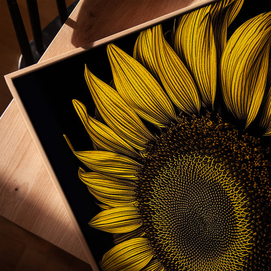 Tableau tournesol op art pour salon cadre chêne doré