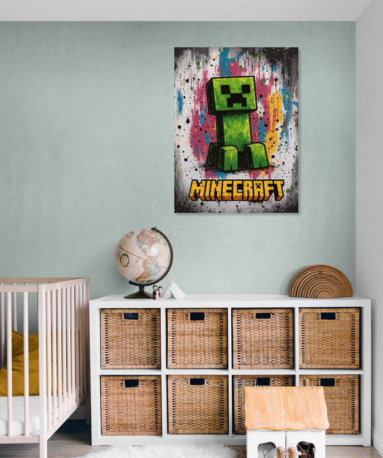 Tableau coloré Creeper Minecraft dans une chambre d'enfant moderne