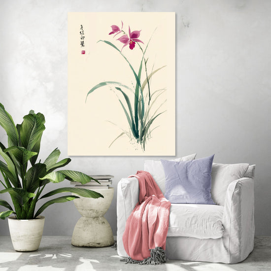 Tableau floral style asiatique avec orchidée rose dans salon moderne et minimaliste