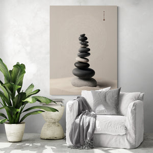 Tableau zen de galets empilés en équilibre sur fond beige, style minimaliste, pour un salon apaisant