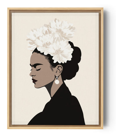 Eine elegante und schlichte Illustration von Frida Kahlo, die einen eindrucksvollen Kontrast zwischen ihrer schwarzen Silhouette und ihren weißen Blumen hervorhebt. Der beige Hintergrund betont die Sanftheit und Harmonie dieses Werks
