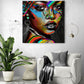 tableau moderne salon street art femme noire, graffiti avec des couleurs primaires