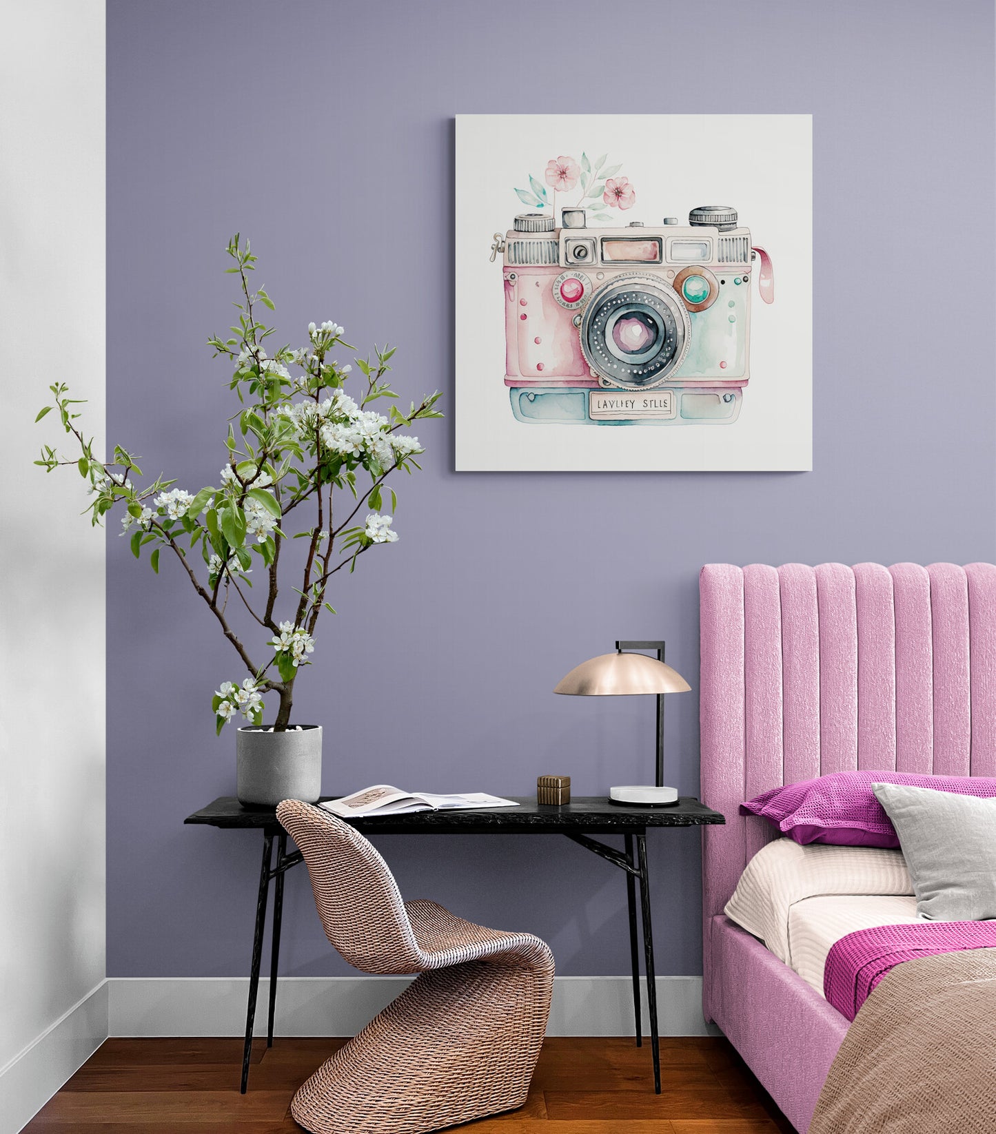 Tableau deco fillette d'un appareil photo rétro valentine, peint à l'aquarelle, aux couleurs pastel