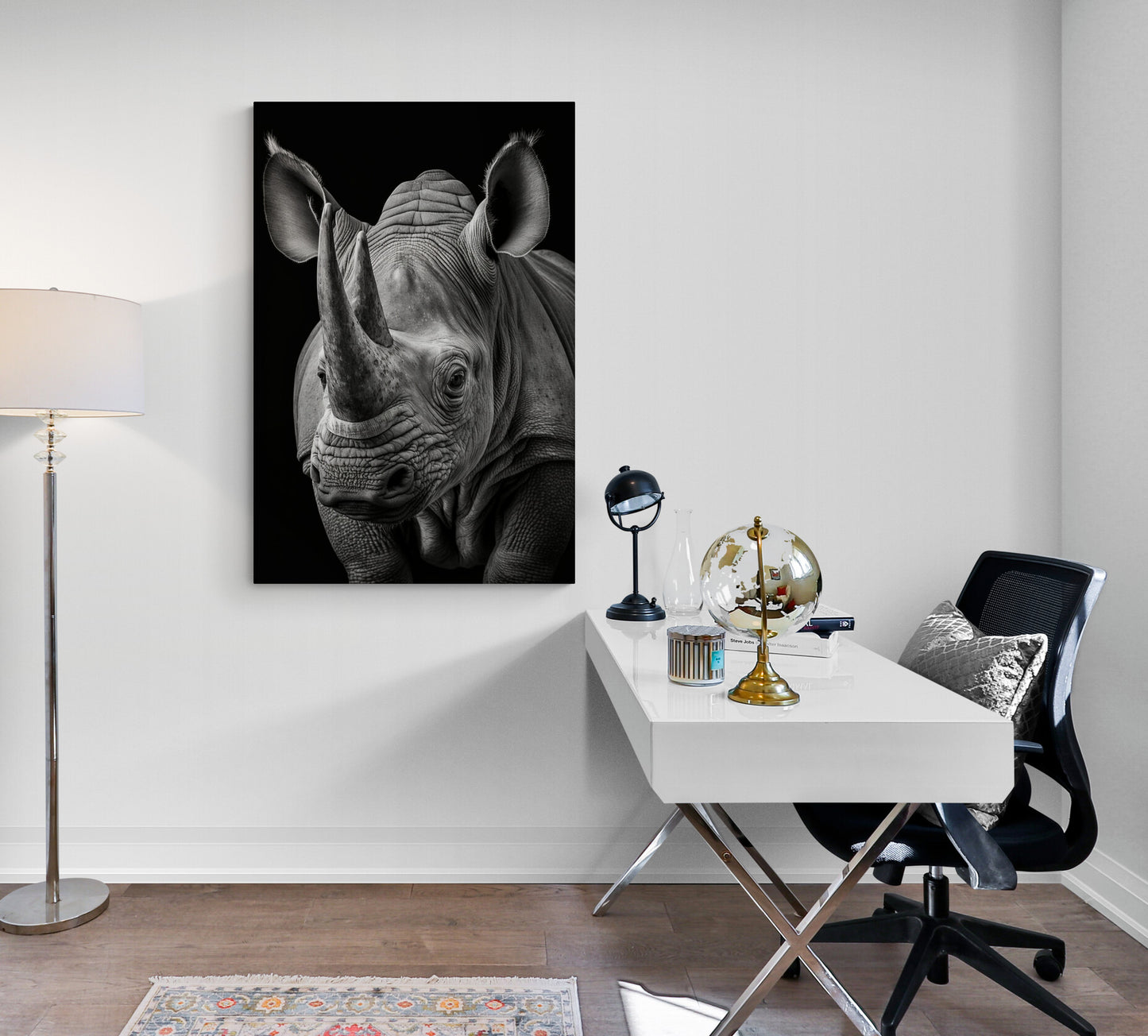 Tableau décoratif du rhinocéros, photographie noir et blanc en gros plan, animal majestueux, dans un bureau
