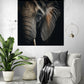 tableau decoration salon, gros plan d'un visage d'éléphant sur un fond noir brillant