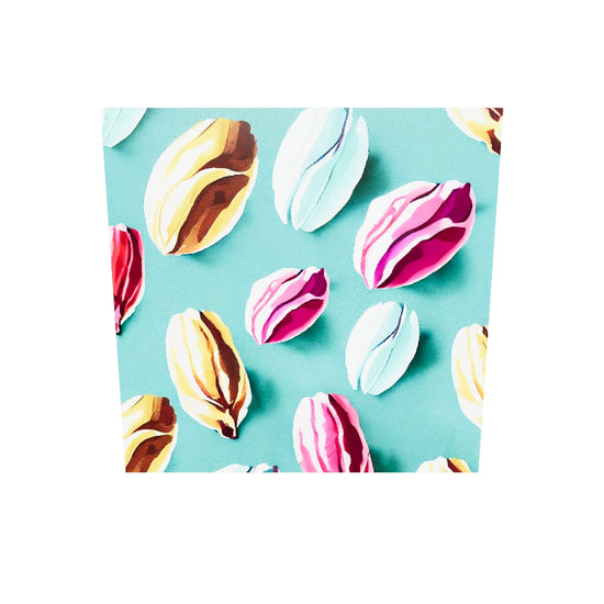 Tableau en alu dibond de plusieurs cacaos colorés, dans les tons bleu ciel, rose et jaune. Style Nathalie Lété. Habiller de papier conqueror, le fond est ajoute une touche de sophistication à cette œuvre.