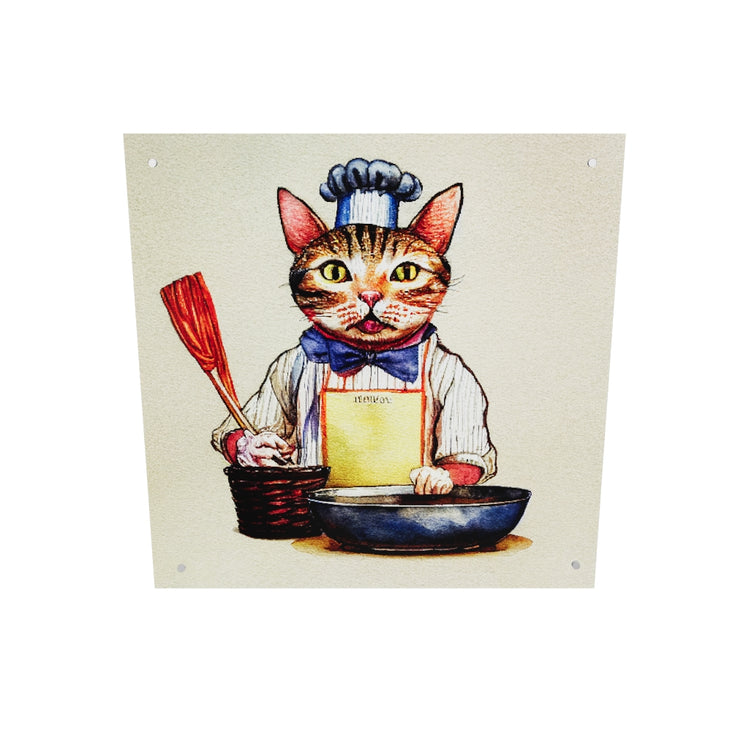 Une reproduction sur plexiglas d'un de chat qui se tient de face et prêt à cuisiner. Le tableau reprend les codes du dessin à la main. Le poster de chat est semblable à une feuille de dessin texturé. Le dessin est plutôt original et l'animal est mignon est vêtu d'une tenue de cuisinier avec une toque, il tient dans ça main une spatule